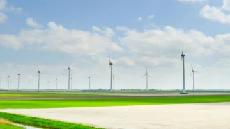 Veld met windmolens evenement innoveren onder hoogspanning dawn technology